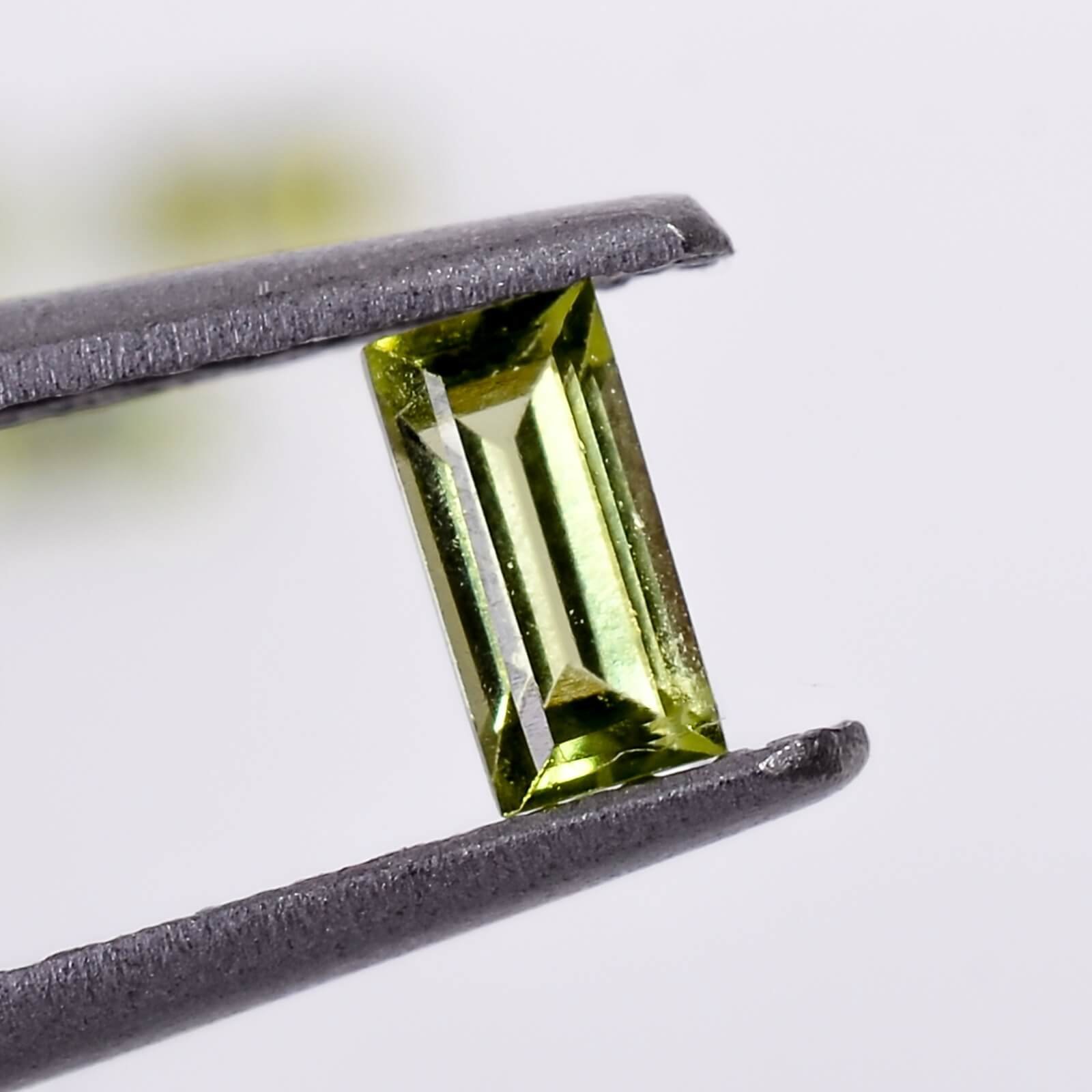Buy Authentic Peridot Rectangle Baguette Gemstone 0.12 Carat Online